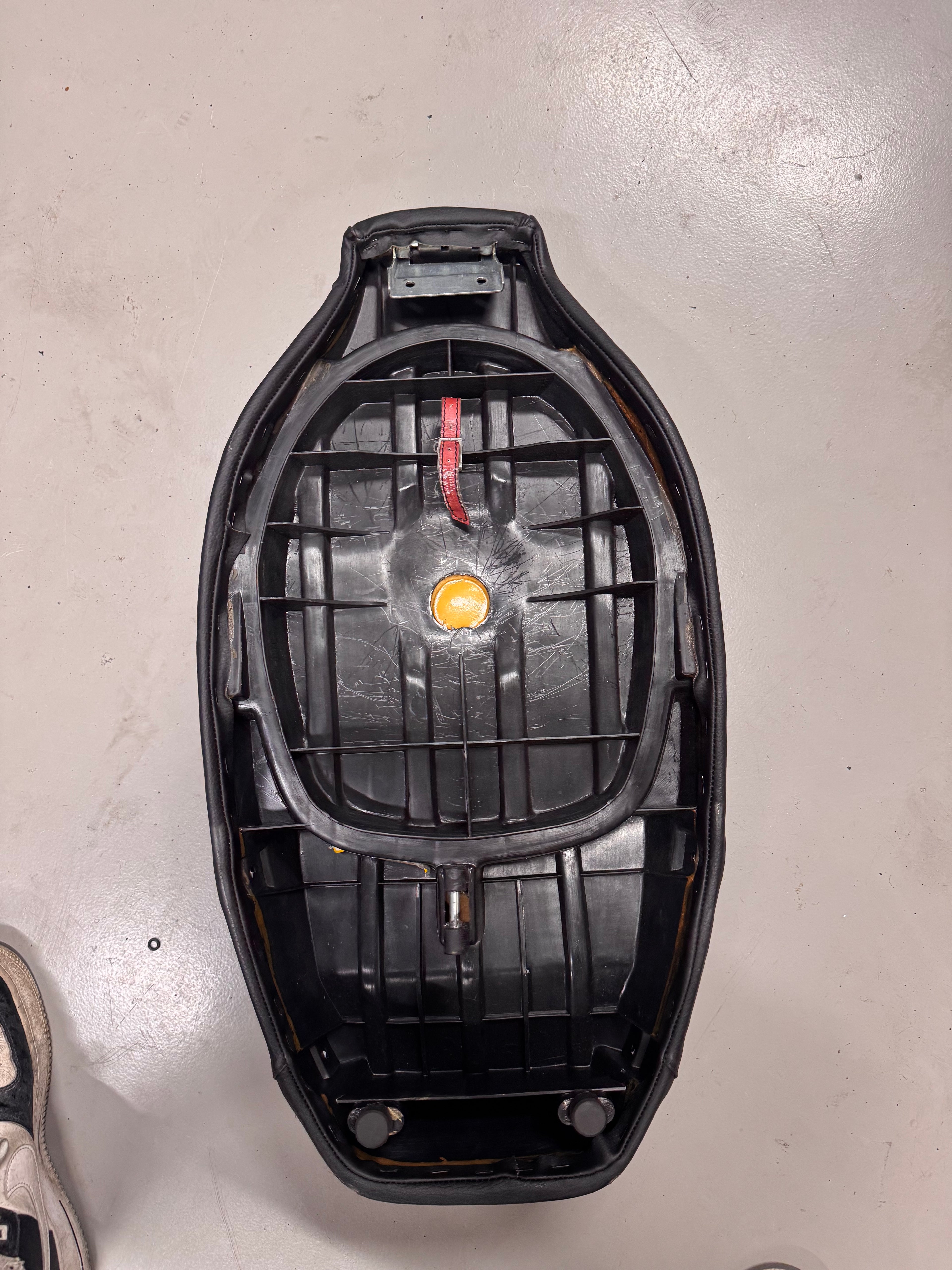 piaggio skr 125cc buddyseat/ zadel
