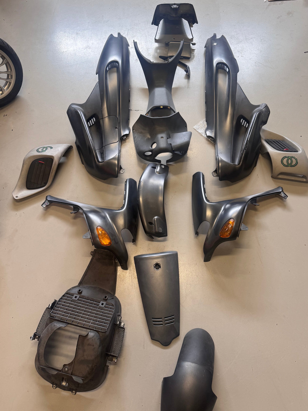 gilera runner kappenset binnen/buiten  compleet 50/125/180