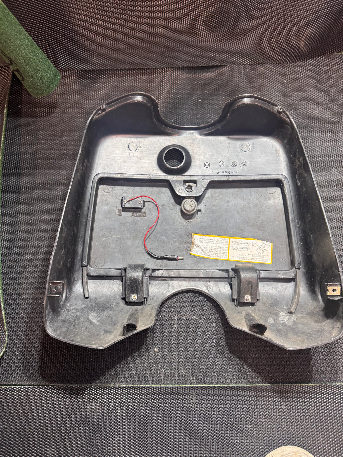 piaggio zip type 1/2/3 handschoenenvakje met temp sensor