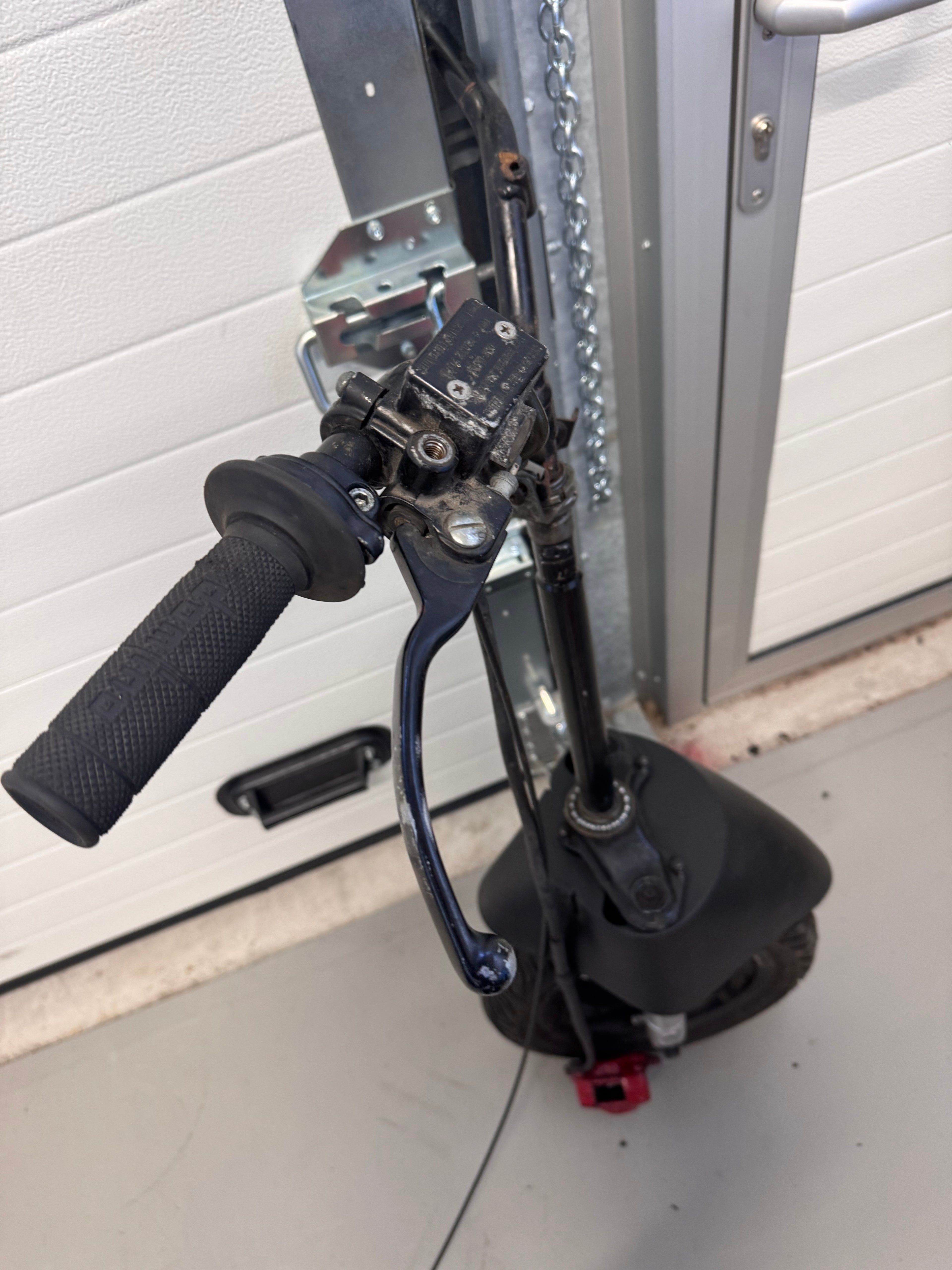 piaggio zip 2000 voorvork compleet met rem