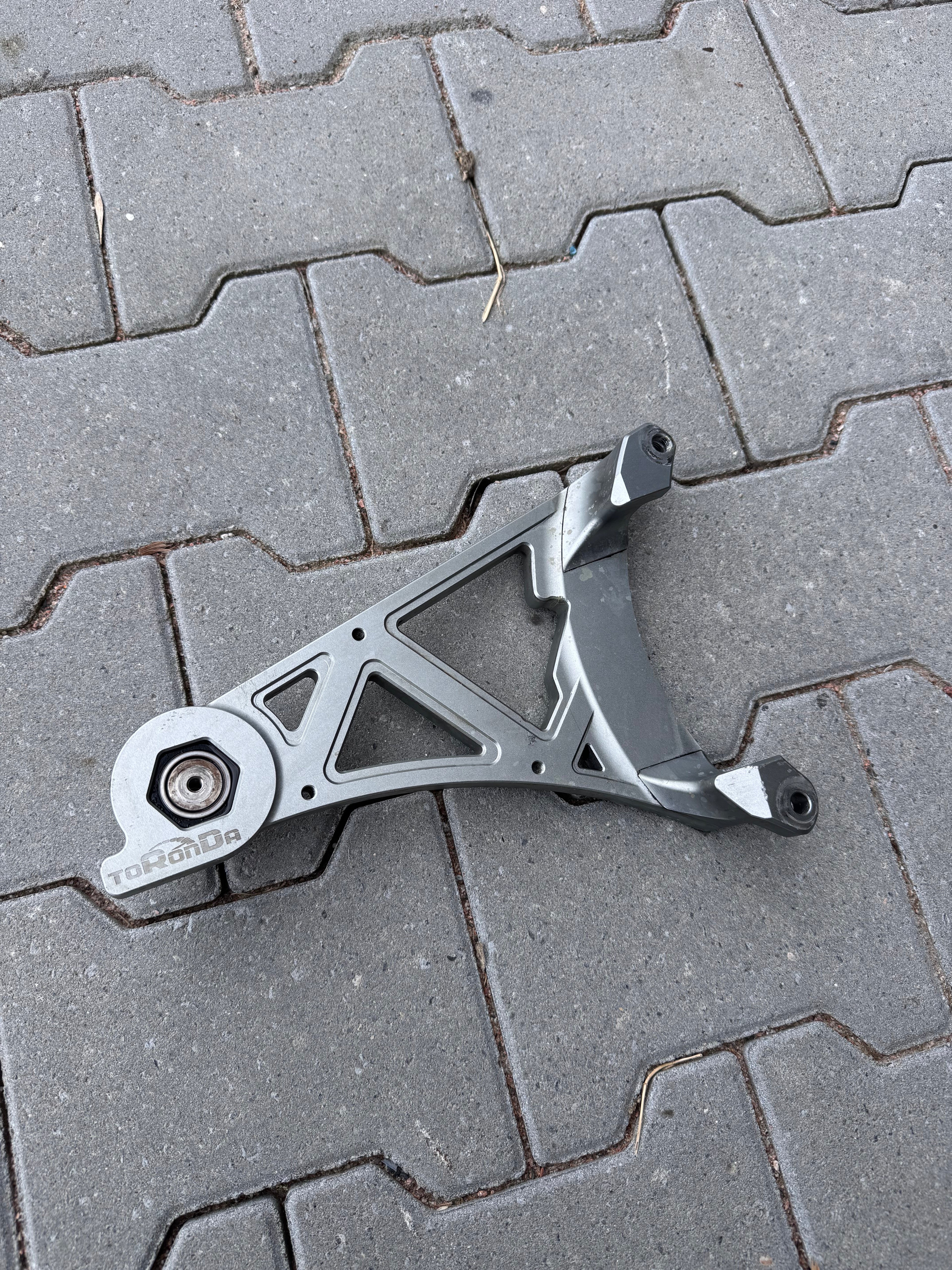 Toronda brace voor 125cc/180cc 2t