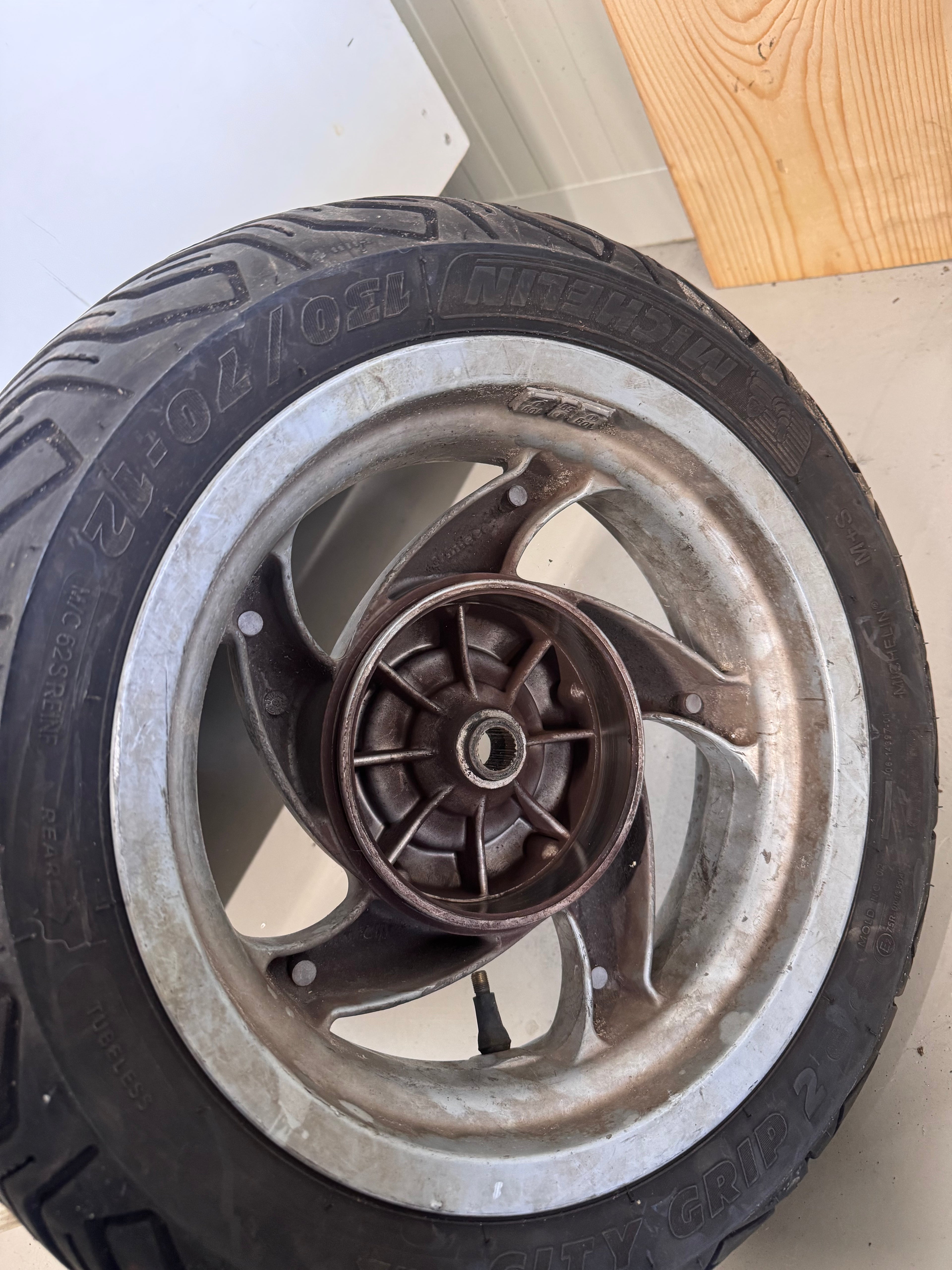 gilera runner 125cc SD achterwiel