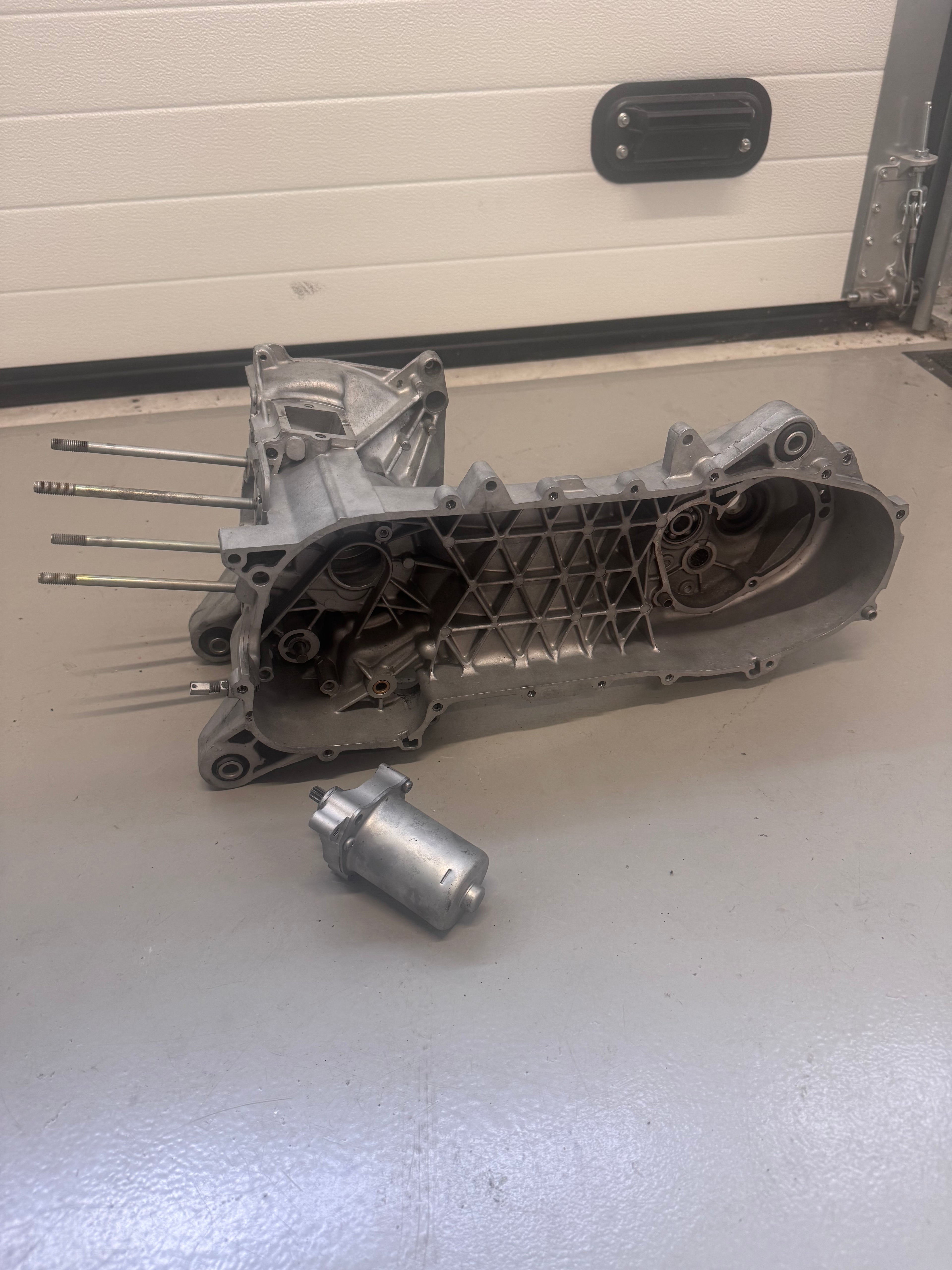piaggio CSM 150cc AC Carters ~ gestraald!