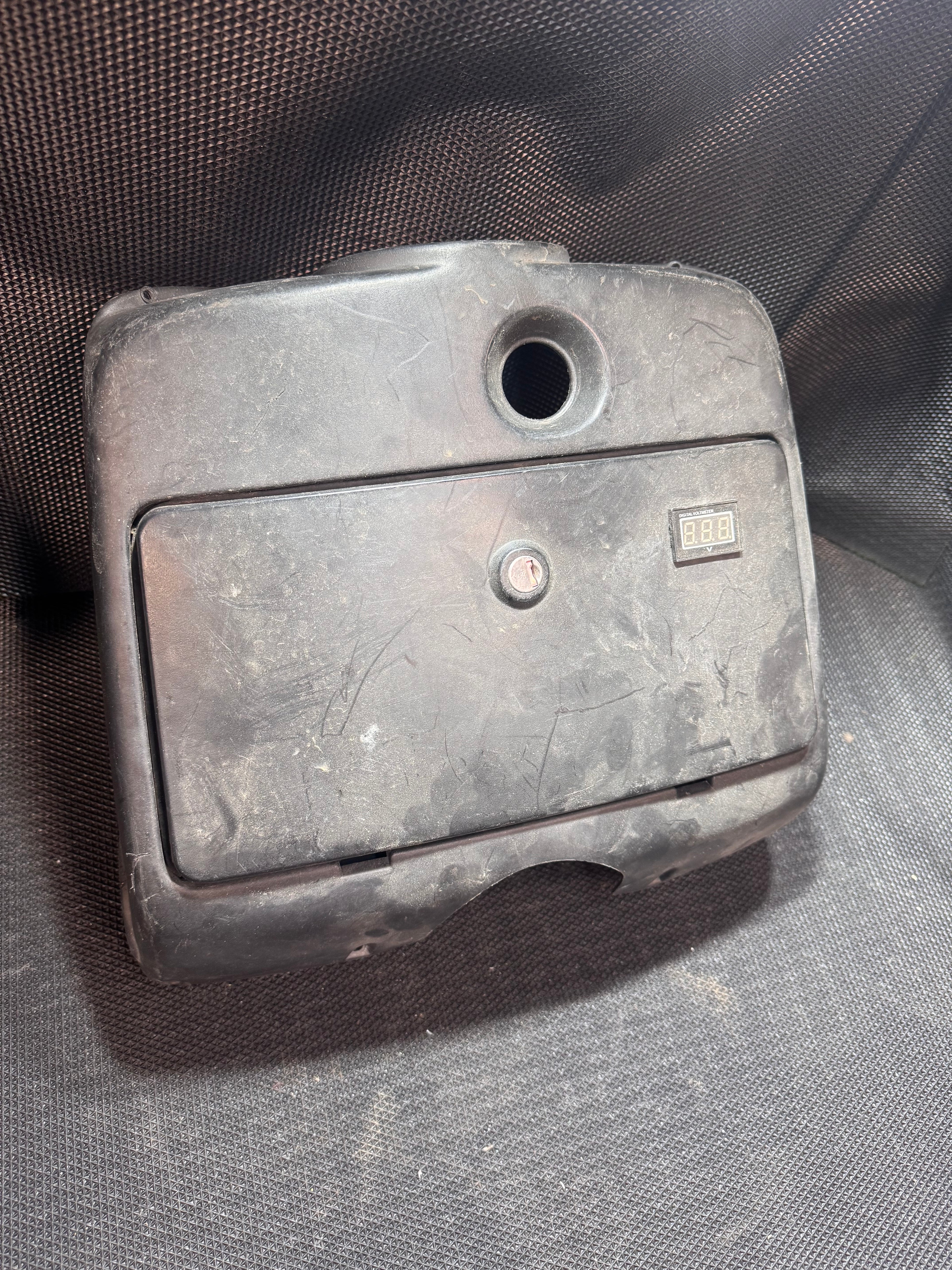 piaggio zip type 1/2/3 handschoenenvakje met temp sensor
