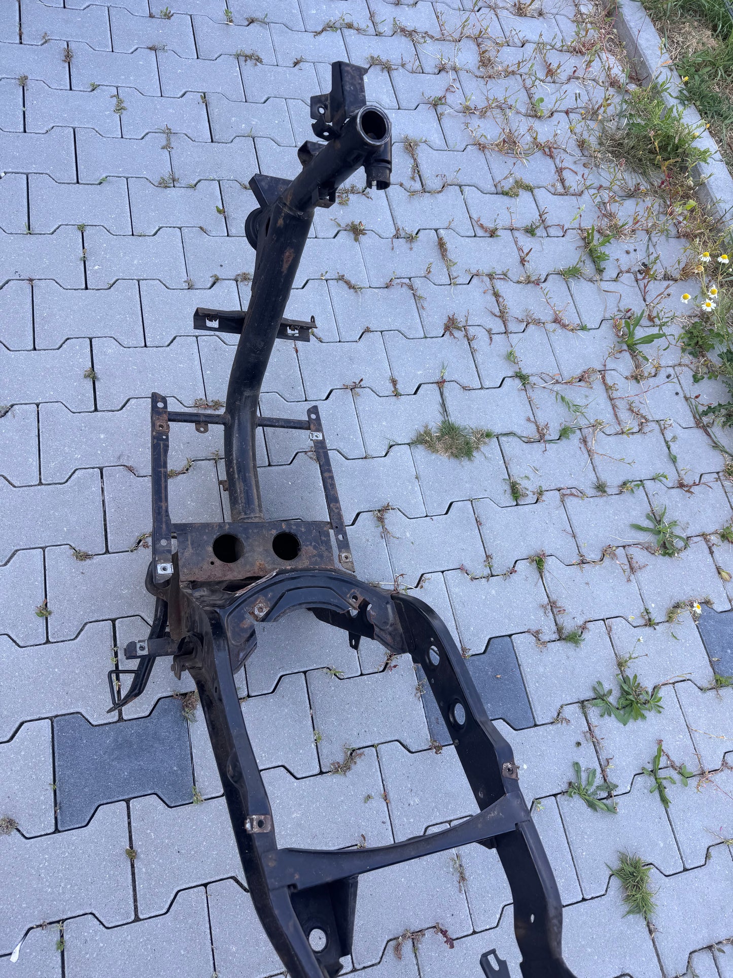 piaggio zip 2000 brom frame gele plaat - 2010