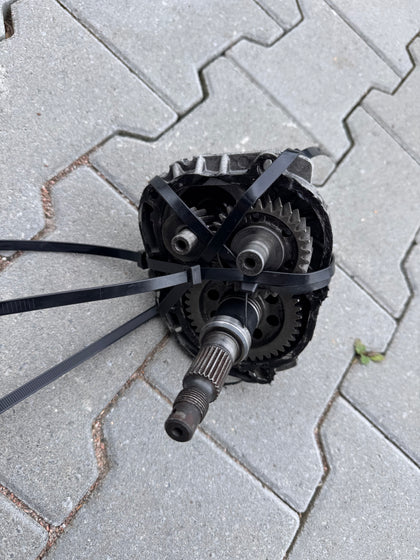 piaggio 125cc vertanding skr/hexa