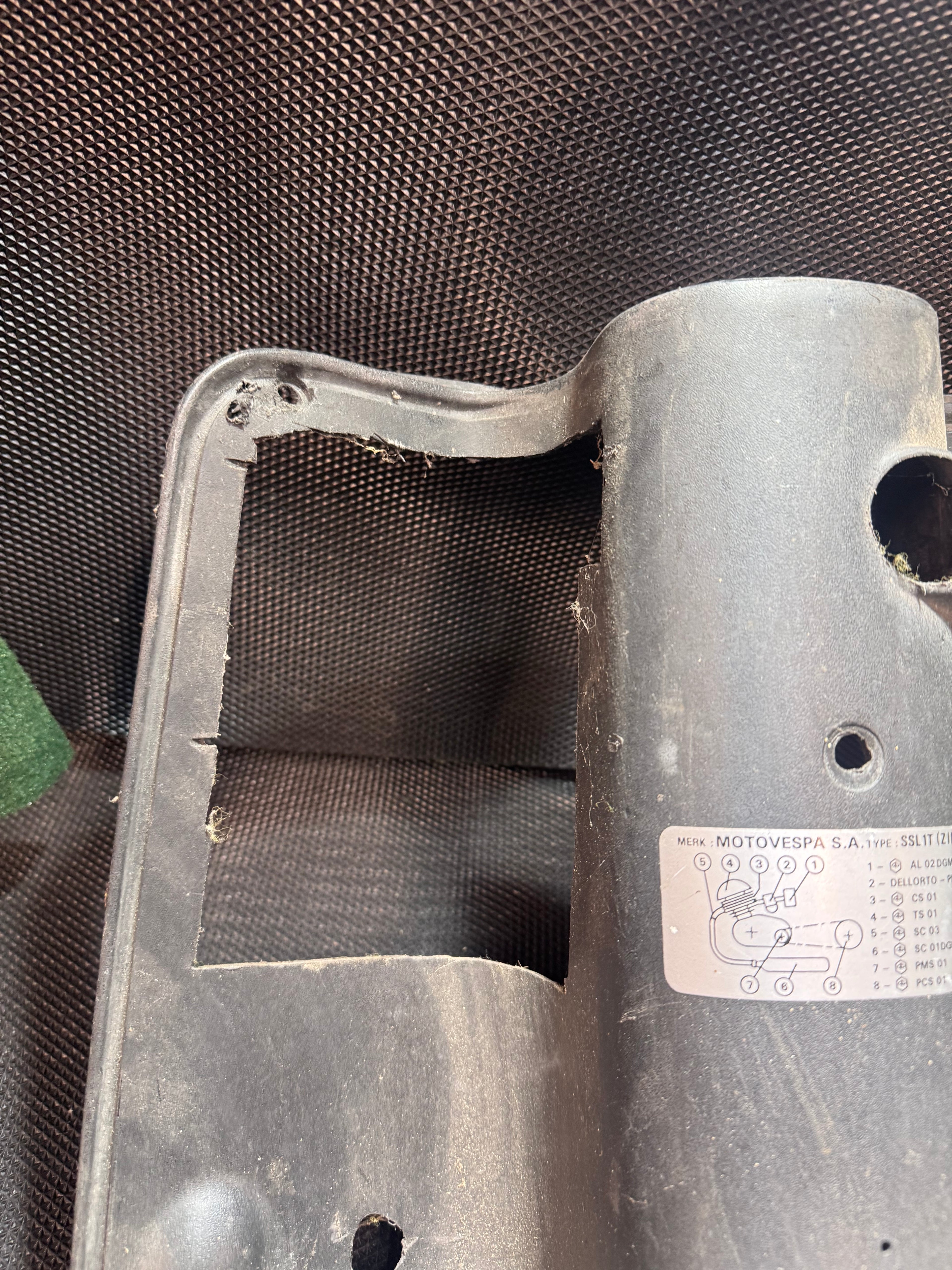 piaggio zip t3 beenschild aangepast voor 98
