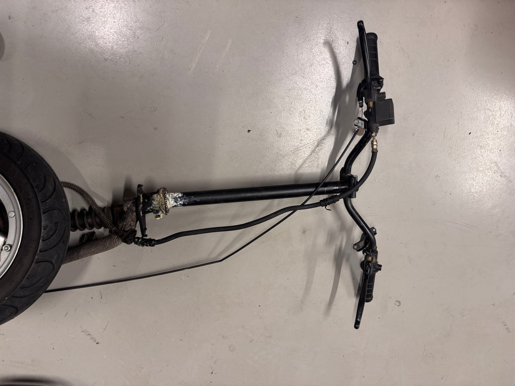 piaggio skr voorvork met verse velg en band + stuur