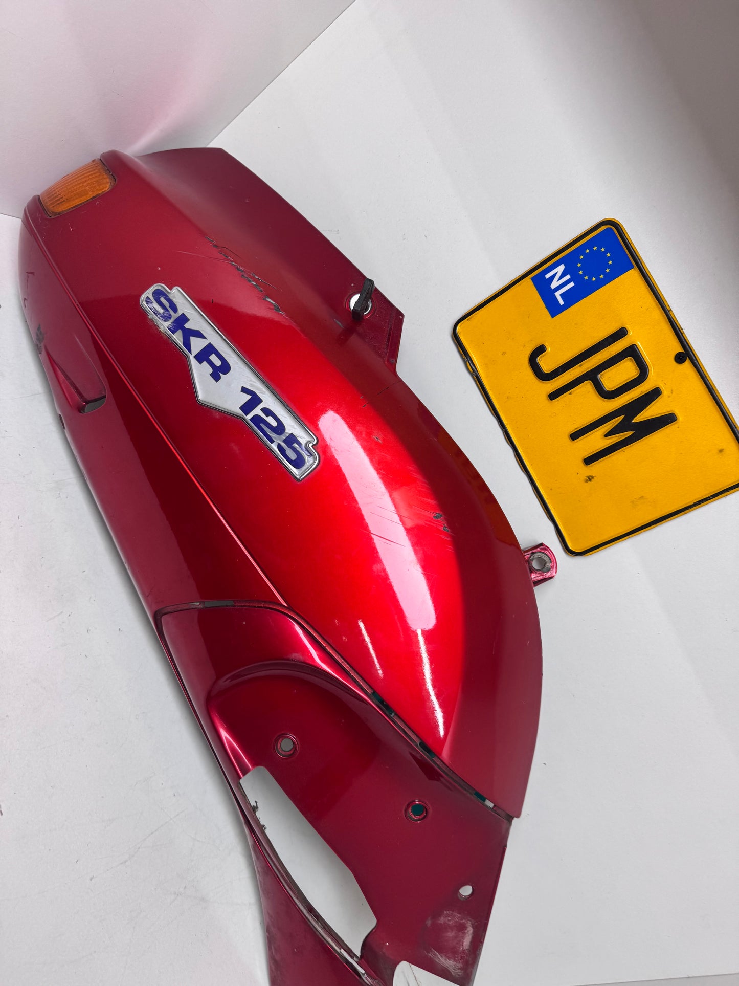 piaggio skr/skipper achterkap rood rechts
