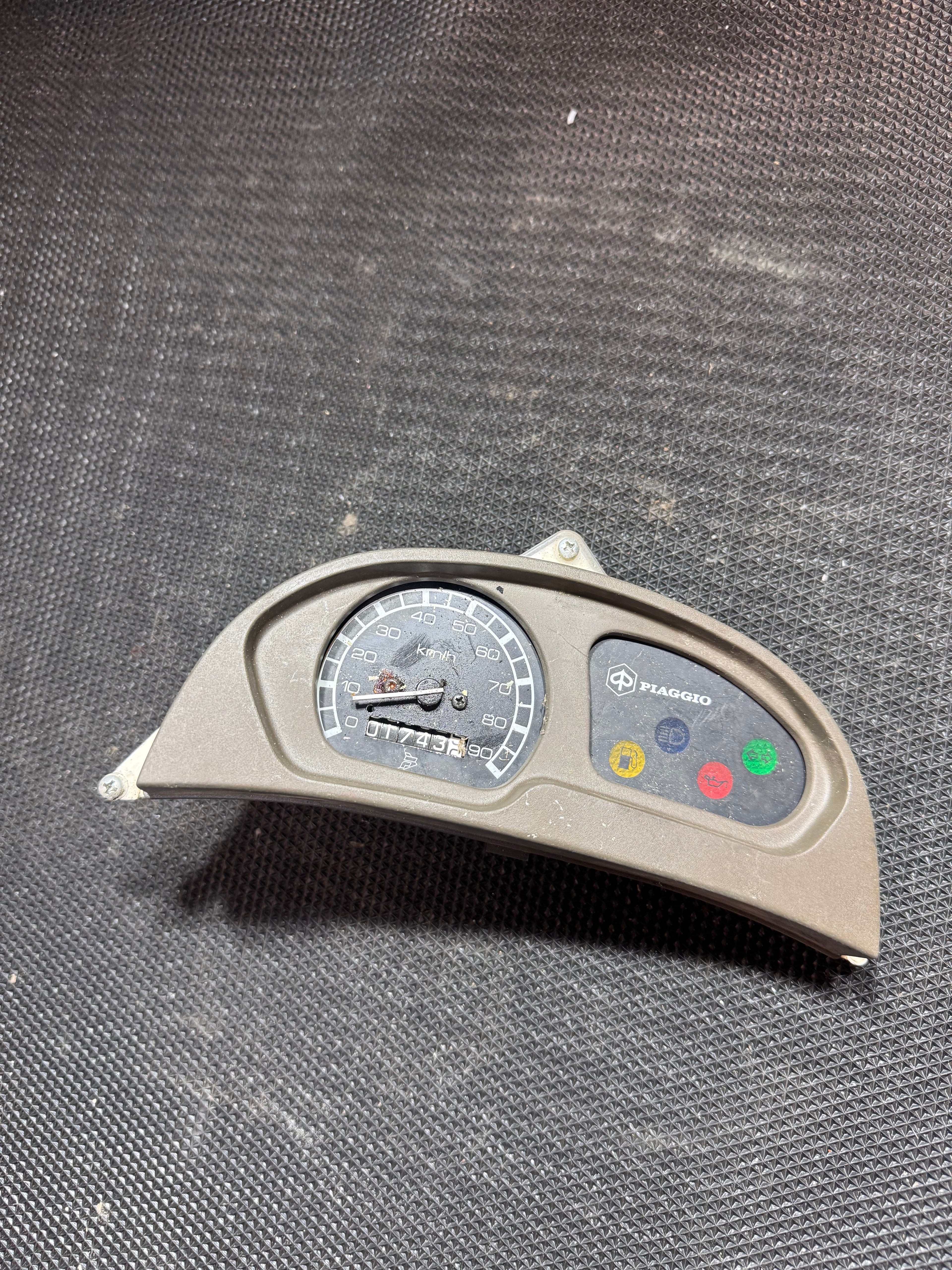 piaggio zip type 3 teller '17436km'