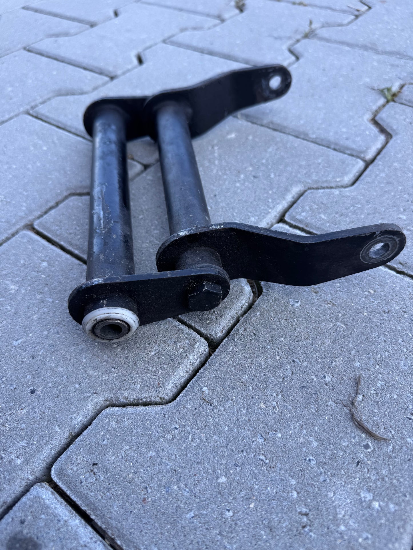 piaggio 125/180 subframe swingarm gereviseerd 12 inch