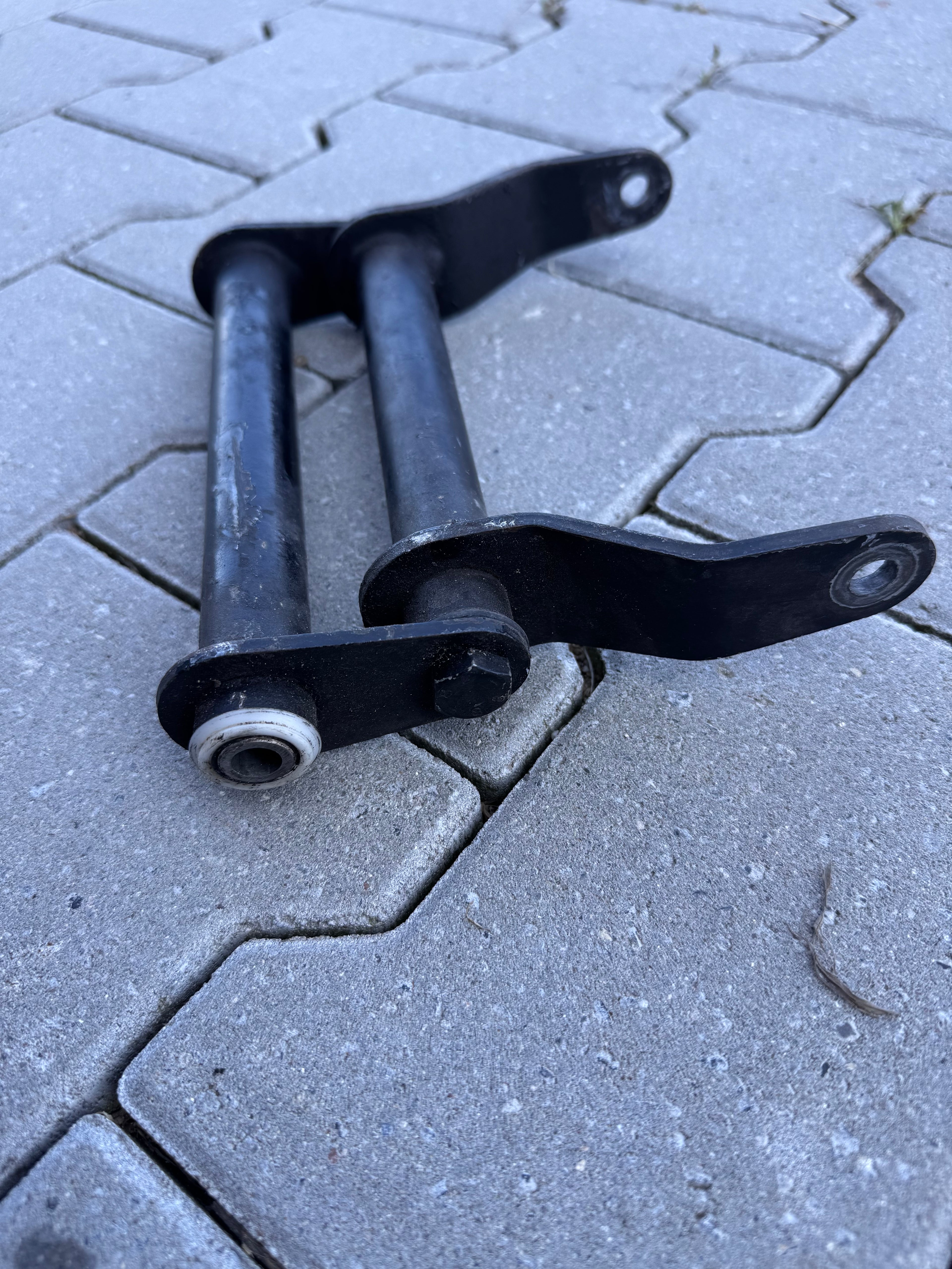piaggio 125/180 subframe swingarm gereviseerd 12 inch