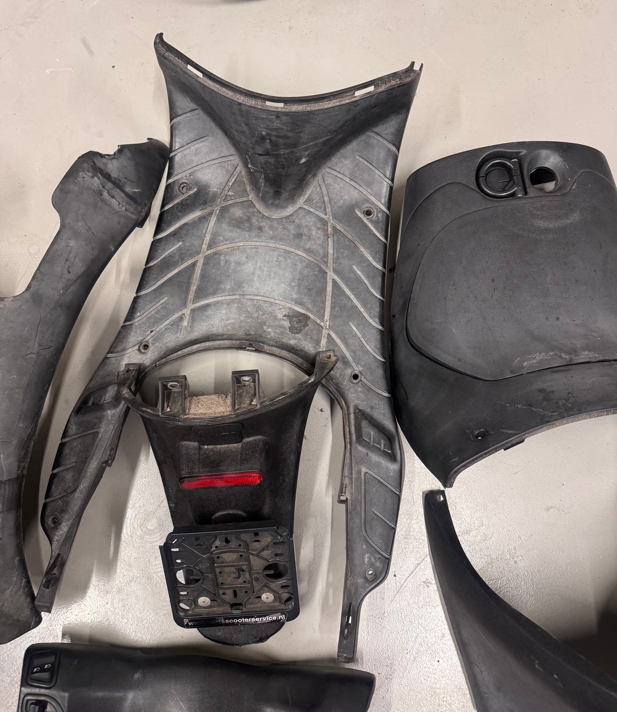 piaggio zip 2000 binnenkappenset compleet