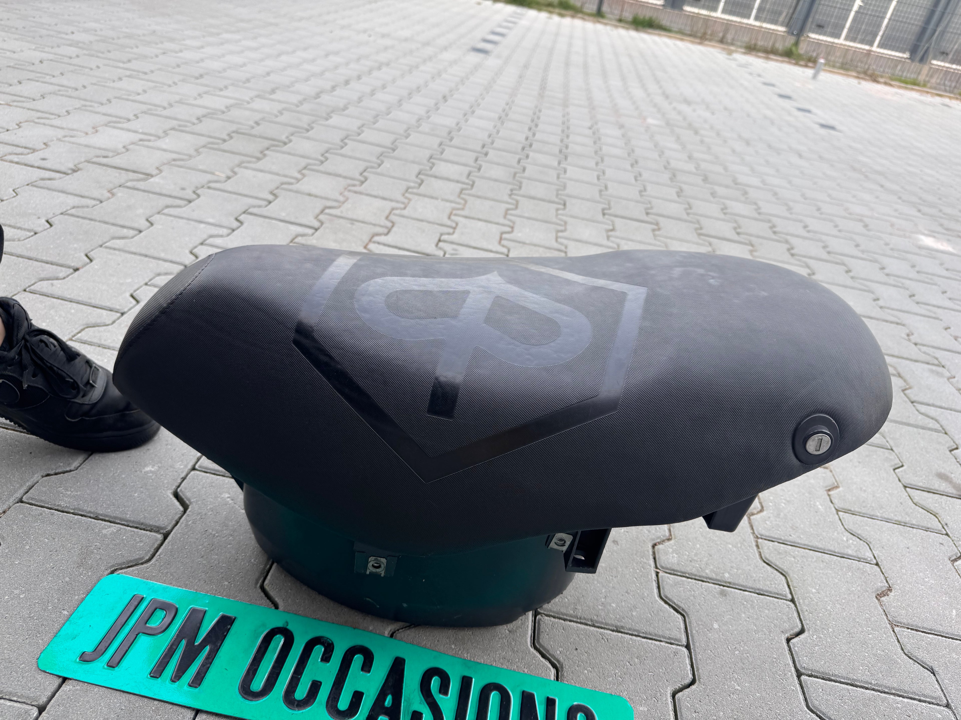 piaggio zip sp zadel met buddybak