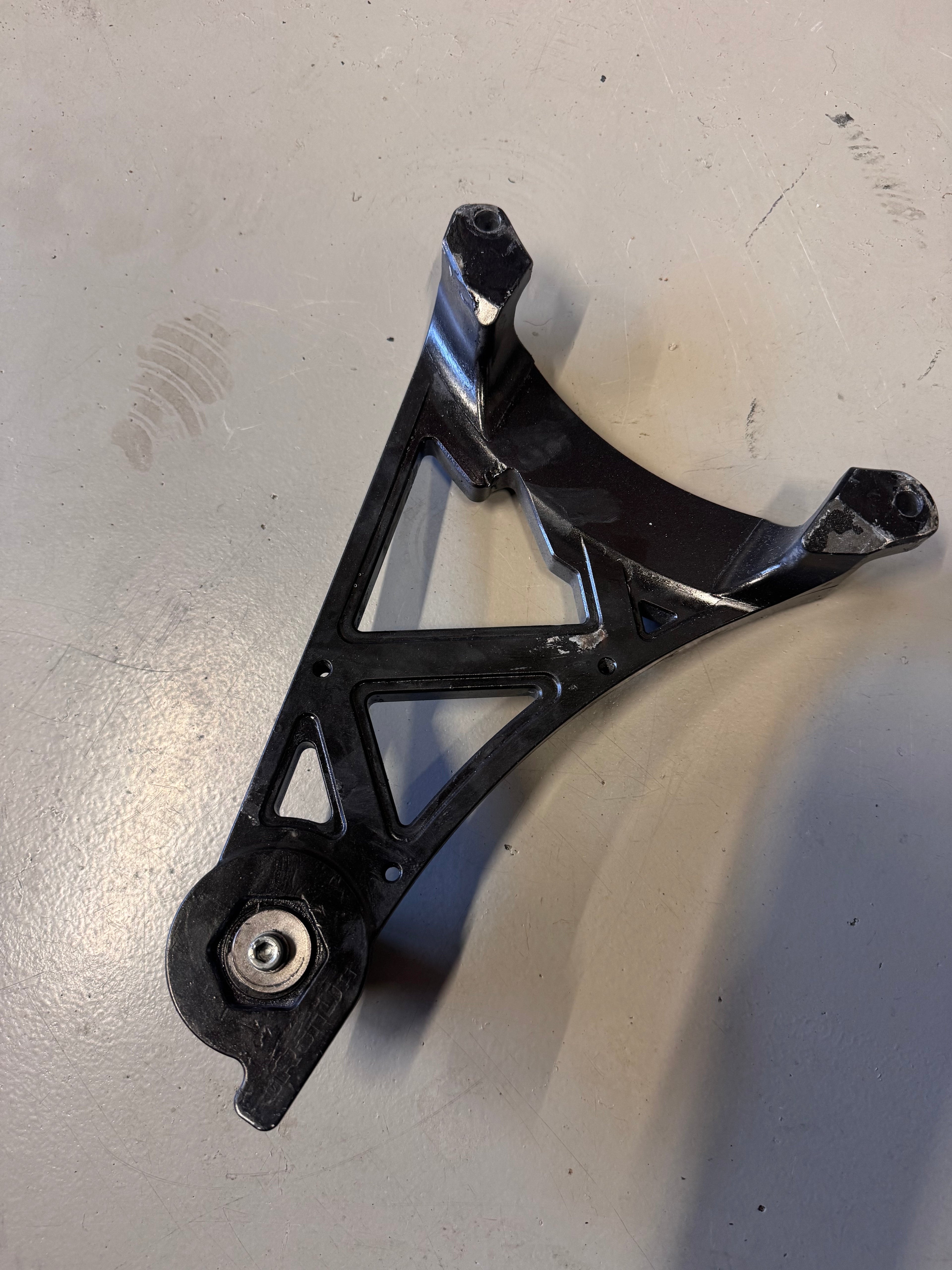 piaggio 125cc/180cc brace toronda